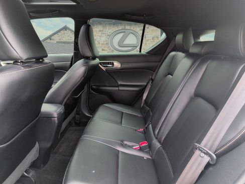 Used 2016 Lexus CT 200h image 13