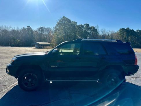 Used 2004 Toyota 4Runner Limited image 4