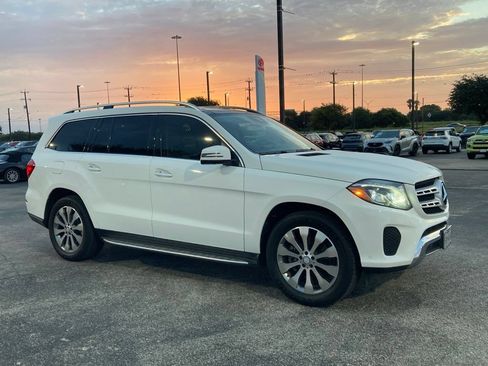 Used 2017 Mercedes-Benz GLS 450 4MATIC image 2