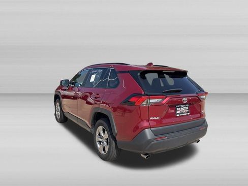 Used 2025 Toyota RAV4 XLE AWD/4WD image 7