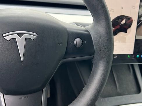 Used 2023 Tesla Model Y Long Range AWD/4WD image 21