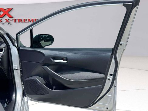 Used 2021 Toyota Corolla LE FWD image 57