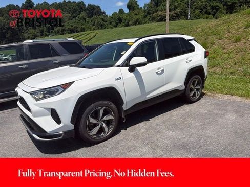 Used 2021 Toyota RAV4 SE w/ Weather & Moonroof Package AWD/4WD image 3