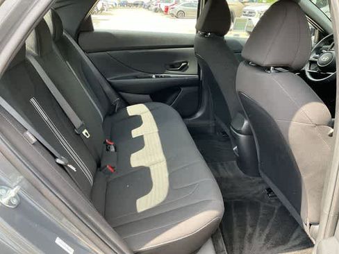 Used 2025 Hyundai Elantra Sport FWD image 16