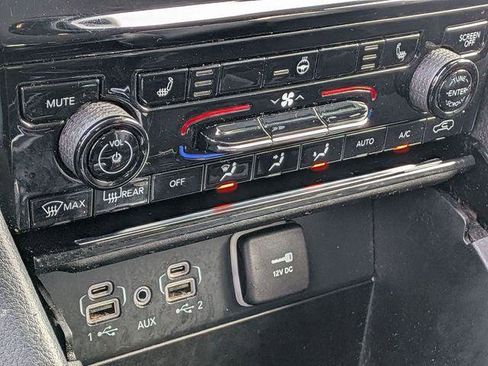 Certified 2023 Jeep Grand Cherokee L Limited image 21