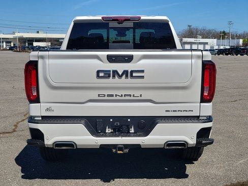Used 2023 GMC Sierra 1500 Denali Ultimate AWD/4WD image 6