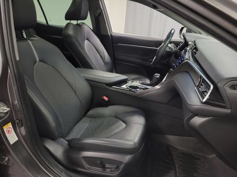 Used 2018 Toyota Camry XSE w/ Driver Assist Package FWD image 28