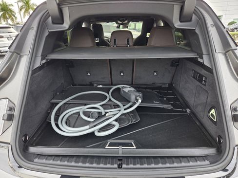 Used 2024 BMW iX xDrive50 w/ Premium Package image 15