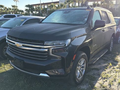 Used 2024 Chevrolet Tahoe LT image 3
