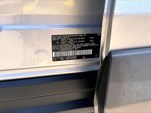 Used 2024 Toyota RAV4 LE FWD image 34