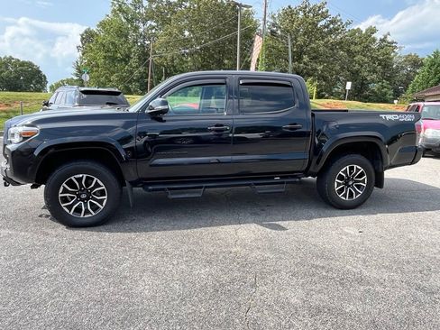Used 2021 Toyota Tacoma TRD Sport AWD/4WD image 7