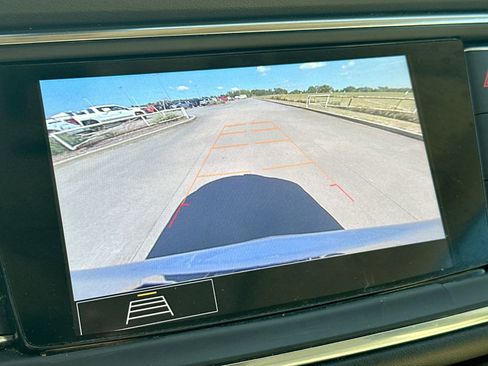 Used 2021 Buick Enclave Premium w/ Sun and Sites Package image 17