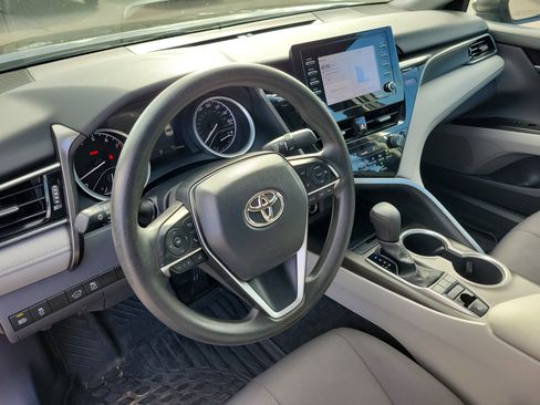Used 2022 Toyota Camry LE image 21