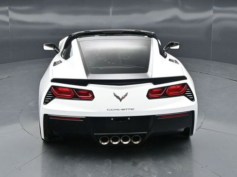 Used 2017 Chevrolet Corvette Stingray Coupe RWD image 31