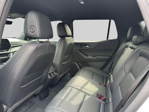 Certified 2025 Chevrolet Equinox LT w/ Convenience Package II image 10