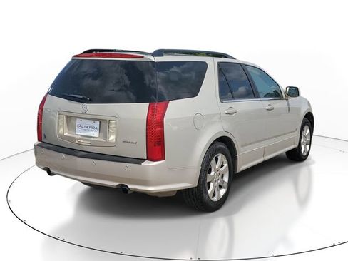 Used 2008 Cadillac SRX w/ Utility Package RWD image 4