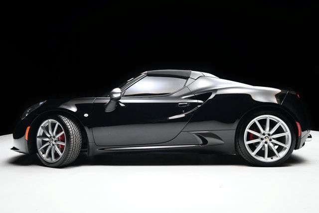 Used 2016 Alfa Romeo 4C Spider RWD image 29