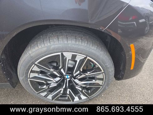 Used 2025 BMW X3 xDrive30i w/ Premium Package image 4