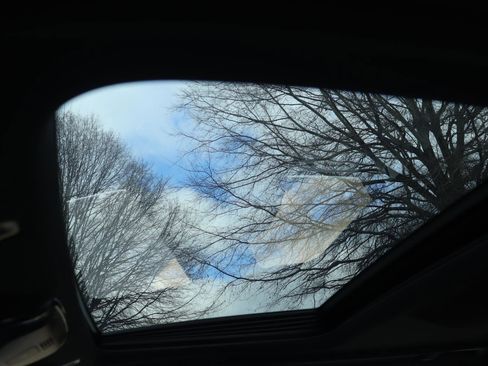 Certified 2022 BMW 540i image 21