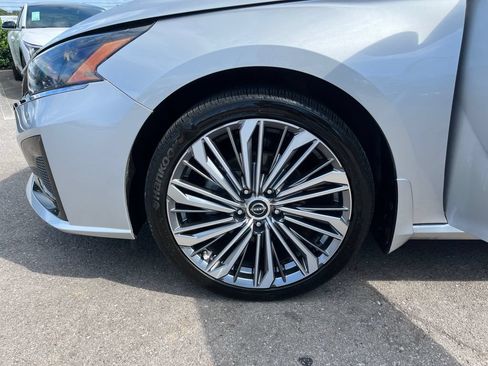 Certified 2024 Nissan Altima 2.5 SL AWD/4WD image 28
