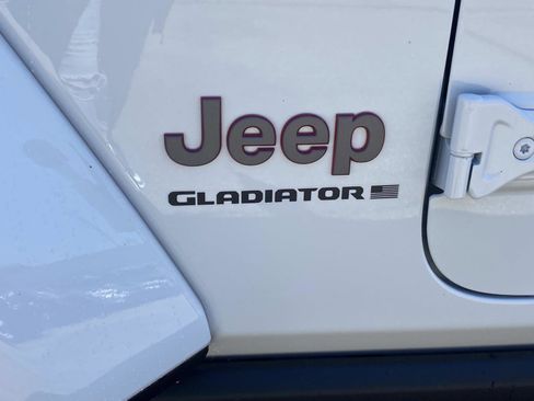 New 2026 Jeep Gladiator Rubicon image 8