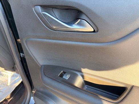 Used 2020 Chevrolet Blazer LT image 43