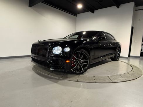 Used 2024 Bentley Flying Spur V8 AWD/4WD image 5