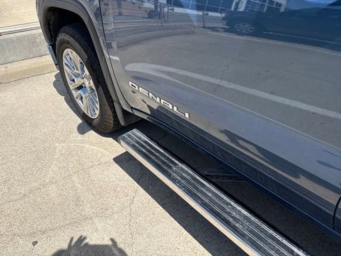 Used 2025 GMC Sierra 1500 Denali w/ Technology Package AWD/4WD image 13