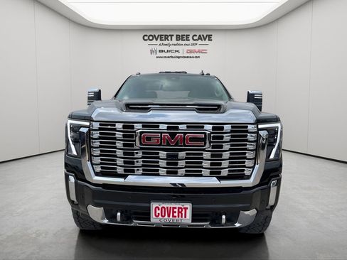 New 2025 GMC Sierra 2500 Denali w/ Denali Reserve Package image 3