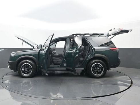 Used 2025 Nissan Pathfinder Rock Creek image 34