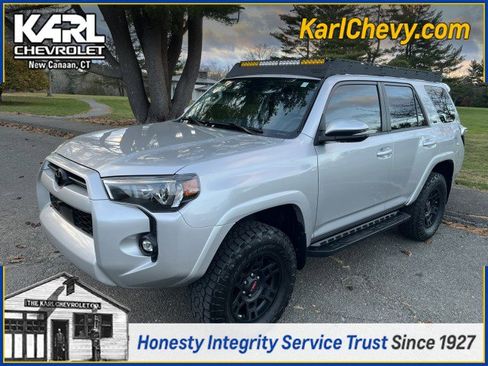 Used 2022 Toyota 4Runner SR5 Premium image 1