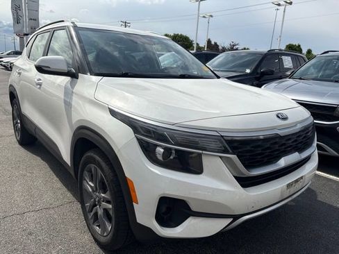 Used 2021 Kia Seltos S FWD image 4