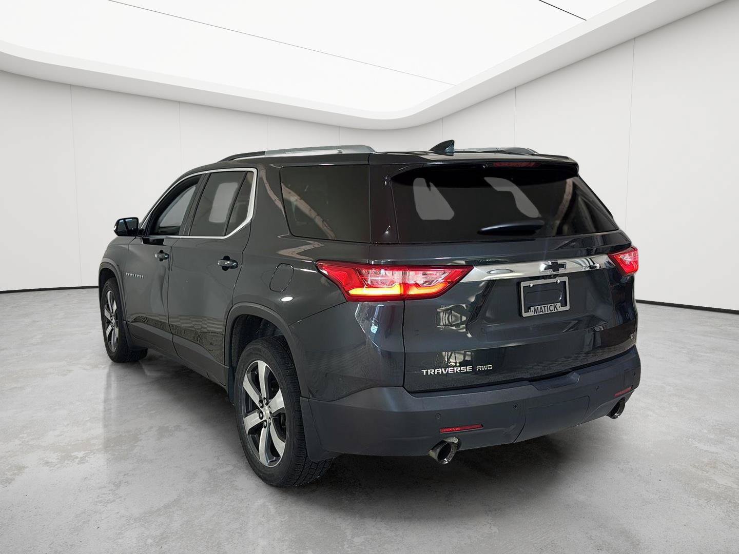 Used 2018 Chevrolet Traverse LT w/ LPO, Floor Liner Package AWD/4WD image 5