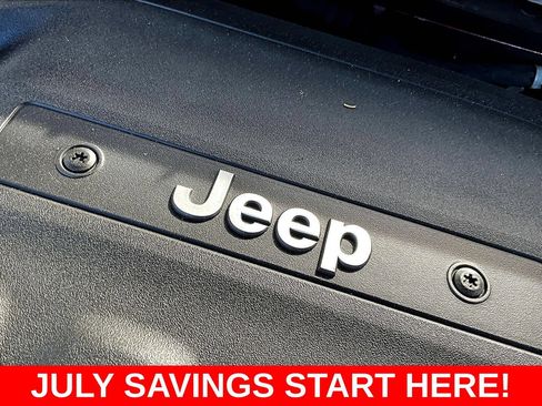 Used 2020 Jeep Cherokee High Altitude AWD/4WD image 37
