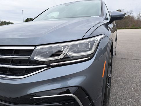 Certified 2024 Volkswagen Tiguan SEL R-Line image 30