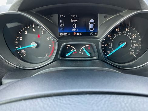 Used 2019 Ford Escape SEL AWD/4WD image 16