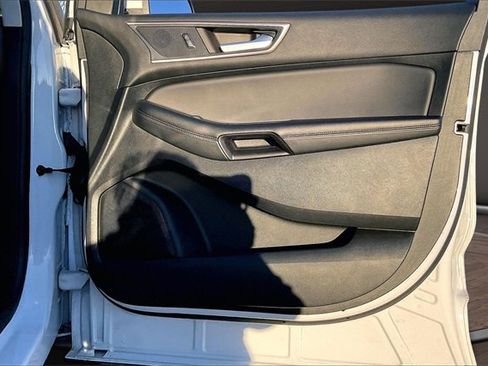 Used 2023 Ford Edge SEL image 22