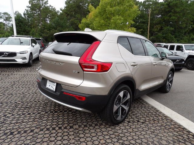 Certified 2024 Volvo XC40 B5 Plus w/ Climate Package AWD/4WD image 7
