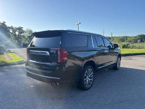 Used 2021 GMC Yukon XL Denali w/ Denali Ultimate Package AWD/4WD image 7