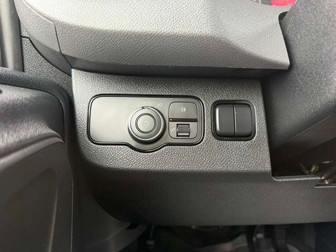 Used 2019 Mercedes-Benz Sprinter 144 image 13