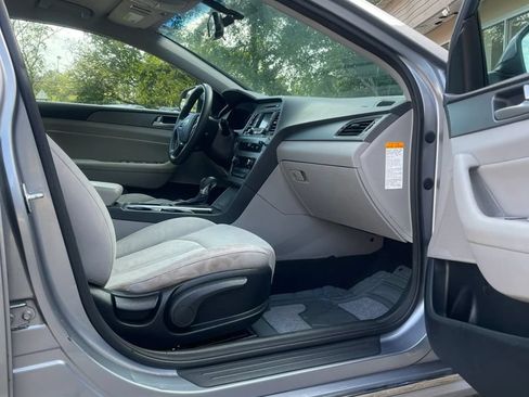 Used 2016 Hyundai Sonata SE FWD image 14