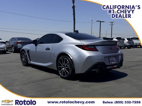 Used 2024 Toyota GR86 RWD image 4