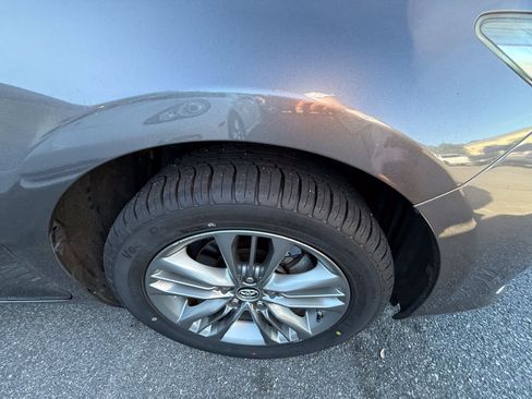 Used 2015 Toyota Camry SE FWD image 22