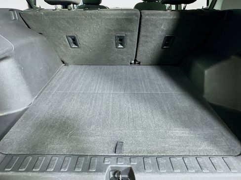 Used 2020 GMC Terrain SLE w/ Driver Convenience Package AWD/4WD image 27