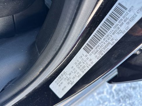 Used 2019 RAM 1500 Limited image 32