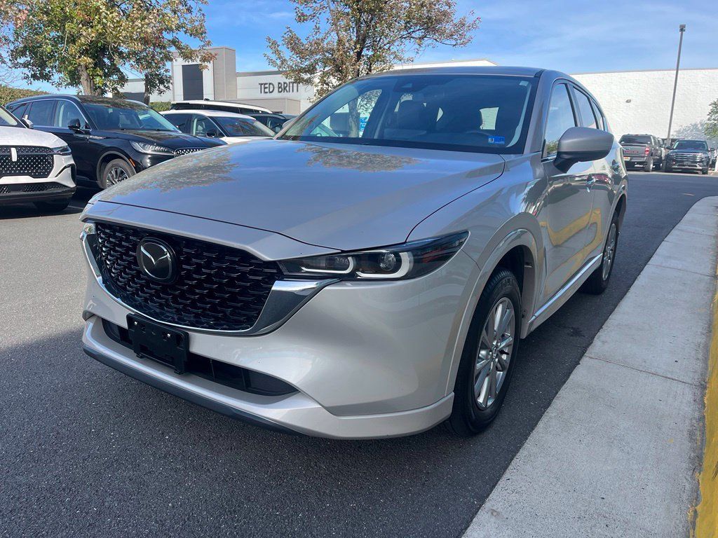 Used 2025 MAZDA CX-5 AWD 2.5 S w/ Preferred Package image 3