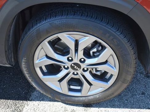 Certified 2024 Kia Seltos S AWD/4WD image 11