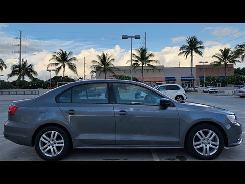 Used 2015 Volkswagen Jetta S w/ Welcome Package FWD image 4