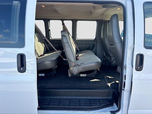Used 2020 Chevrolet Express 3500 LT w/ LT Preferred Equipment Group RWD image 25