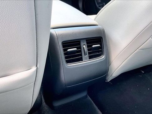 Used 2018 Honda Accord EX-L image 32